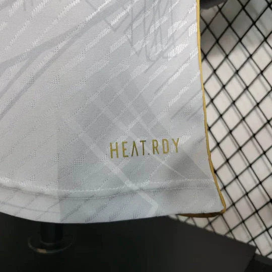 Real Madrid Trikot Saison 2023-2024 goldene Limited Edition