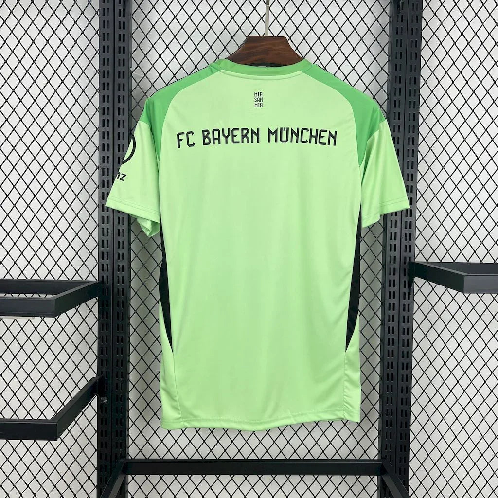 Bayern München Torwarttrikot 2025-26