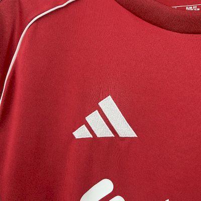 Liverpool 2025-26 jersey