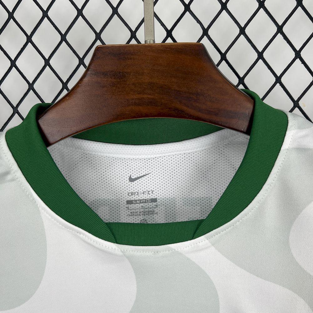 Sporting away kit 2025-26
