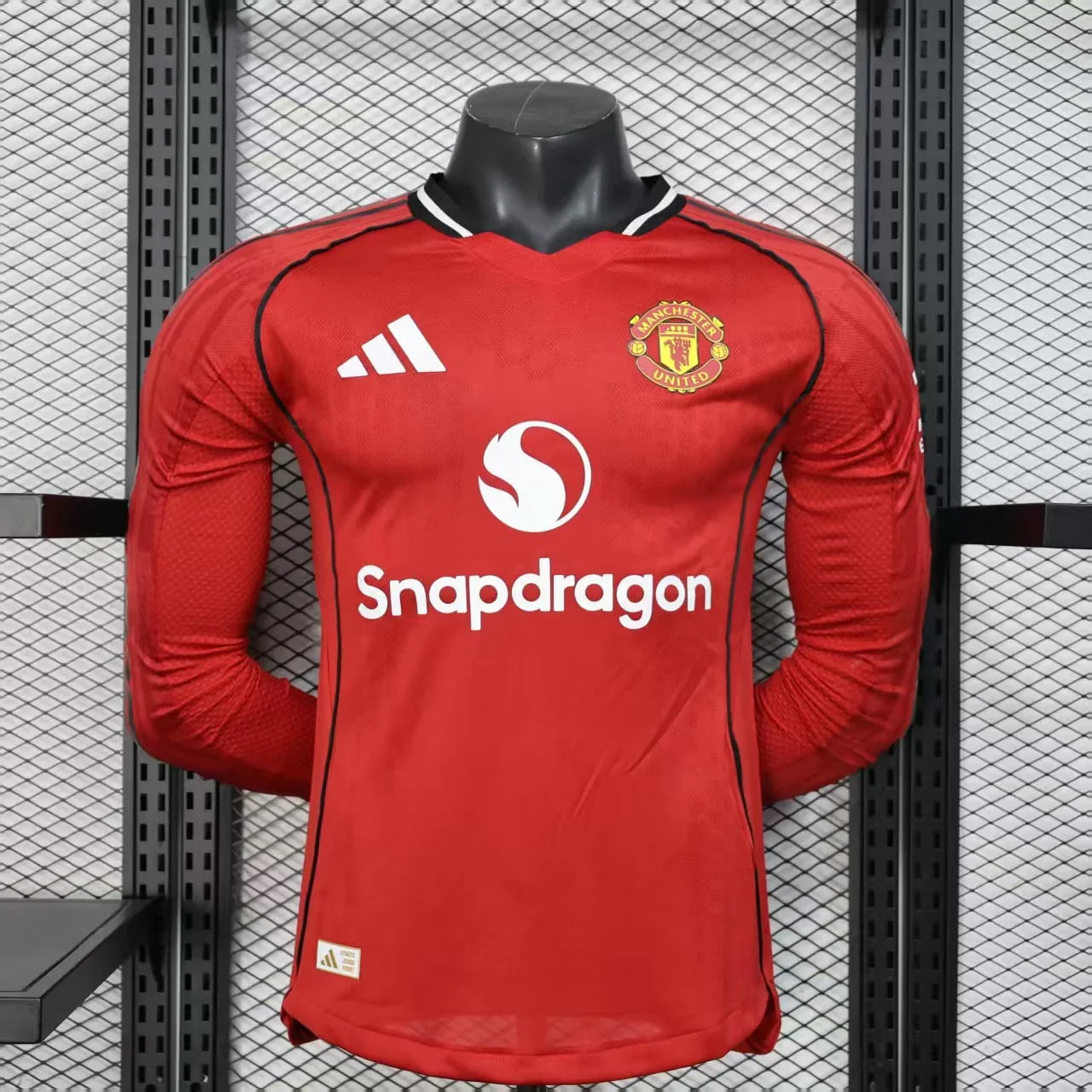 Manchester United long-sleeve jersey 2025-26