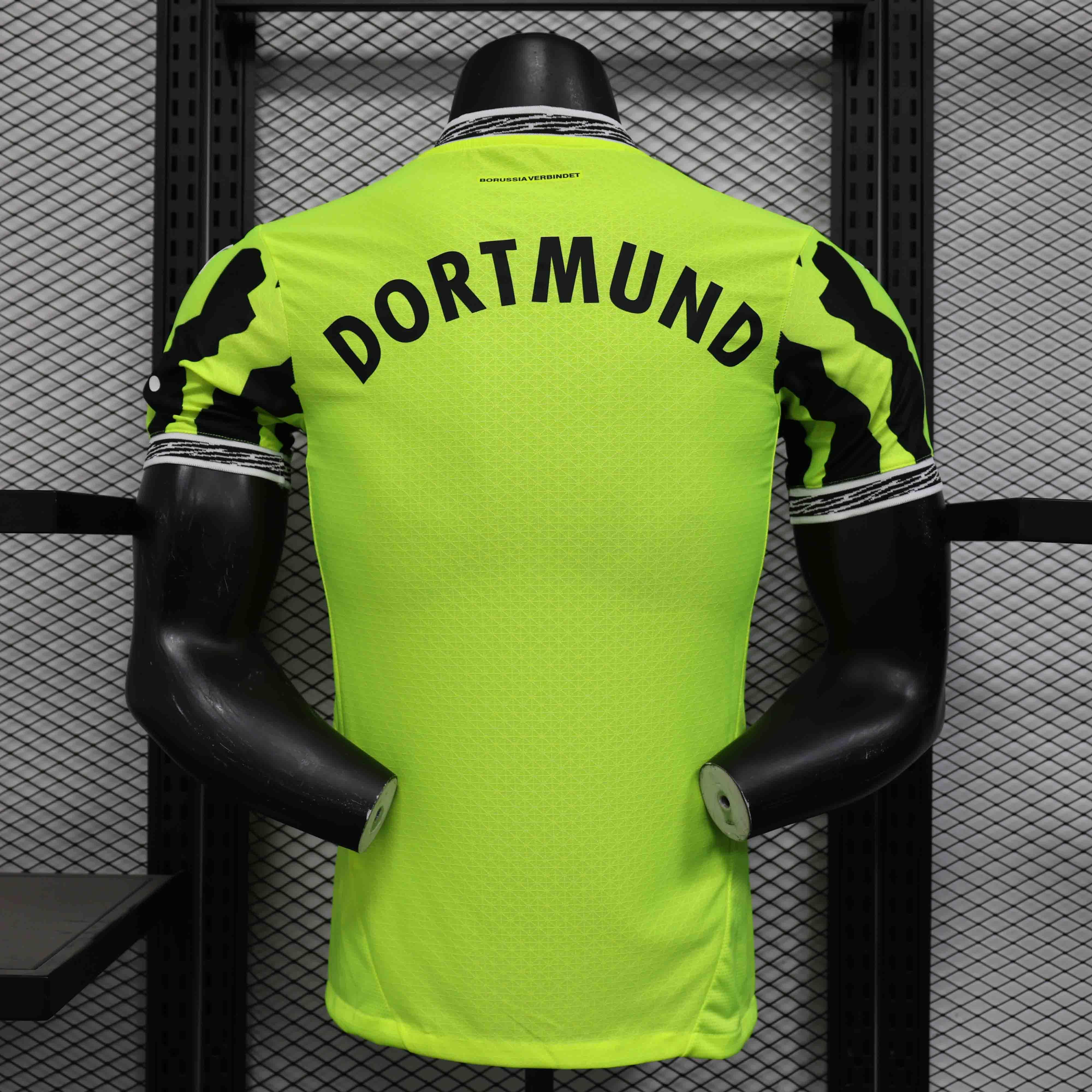 Trikot 25-26 Dortmund Konzept