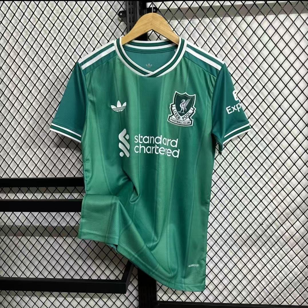 Liverpool 2025-26 jersey