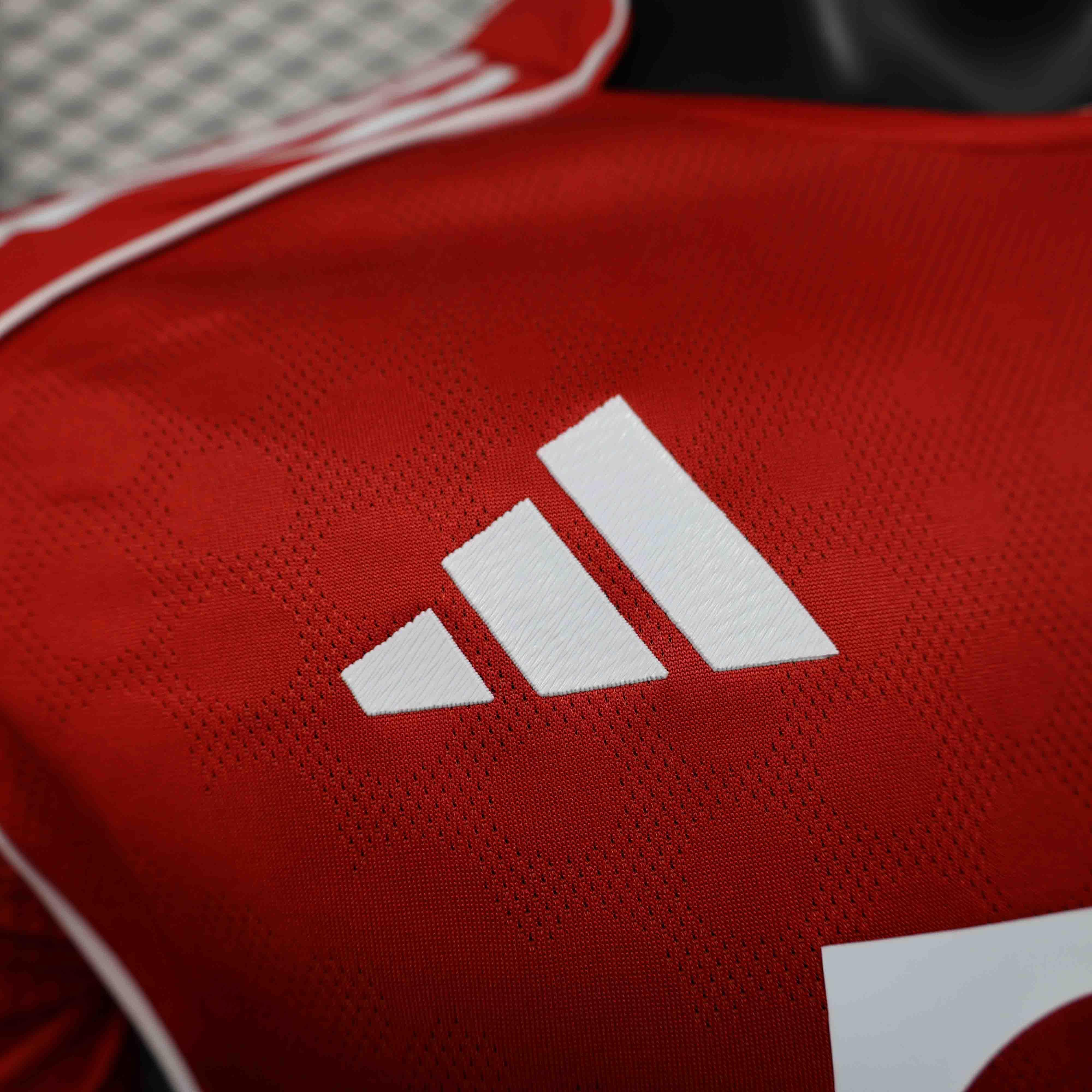 Bayern München Trikot 2025-26