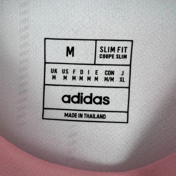 Real Madrid Konzepttrikot Rosa & Weiß 2025