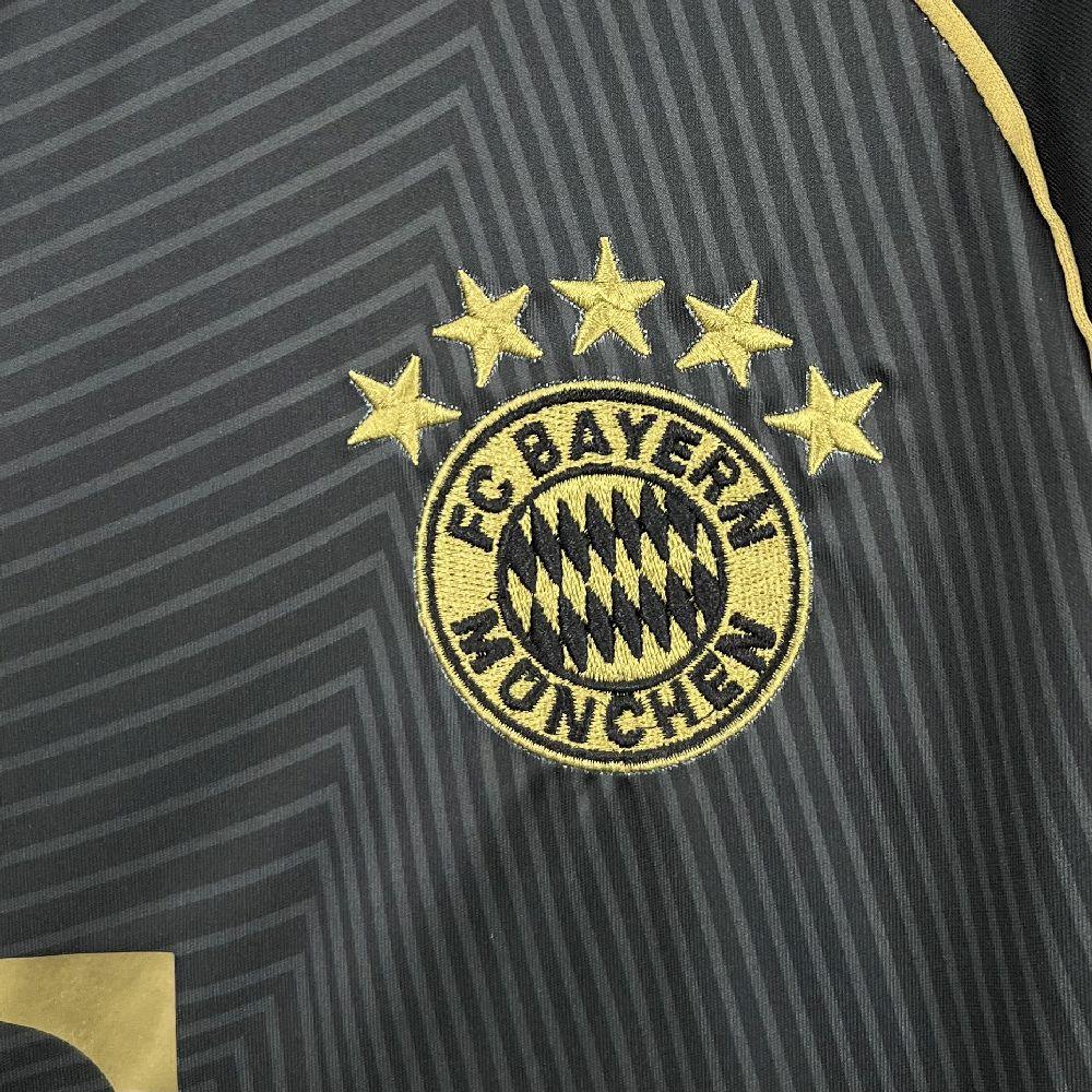 Bayern München Konzepttrikot 2025-26