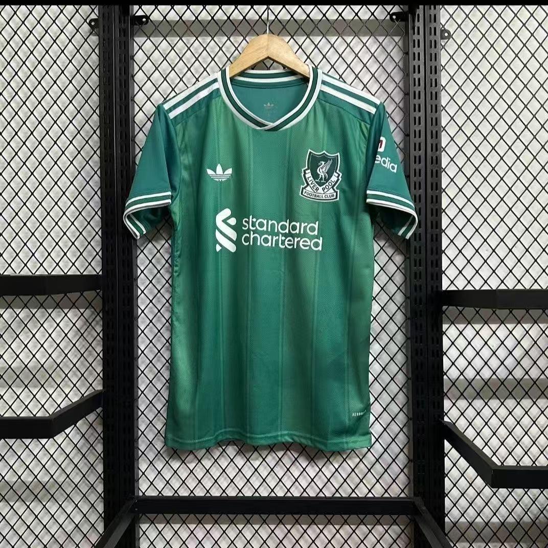 Liverpool 2025-26 jersey