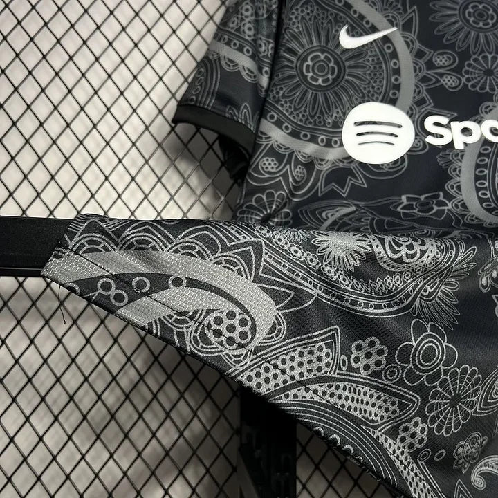 FC Barcelona schwarzes Konzept-Trikot 2024 2025