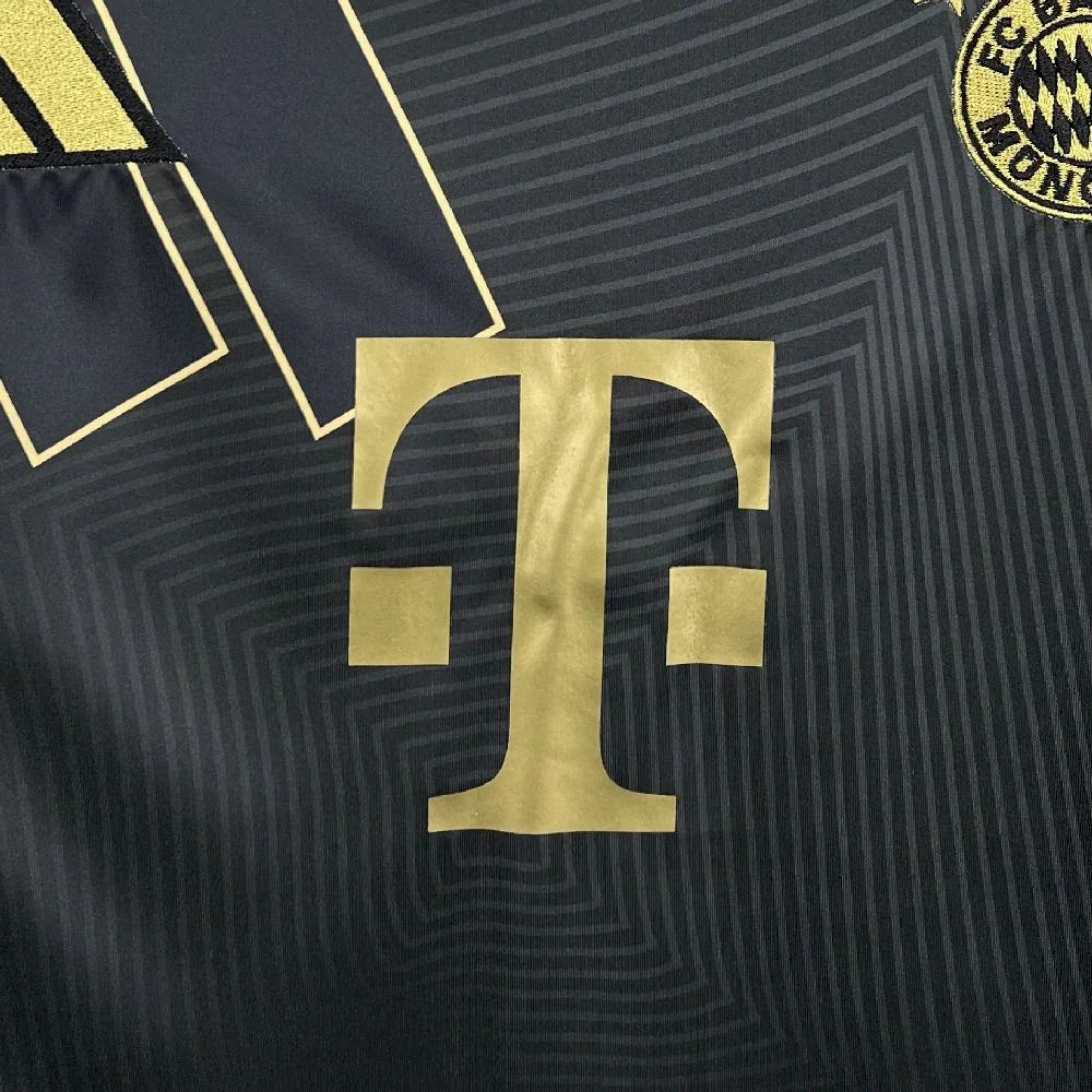 Bayern München Konzepttrikot 2025-26