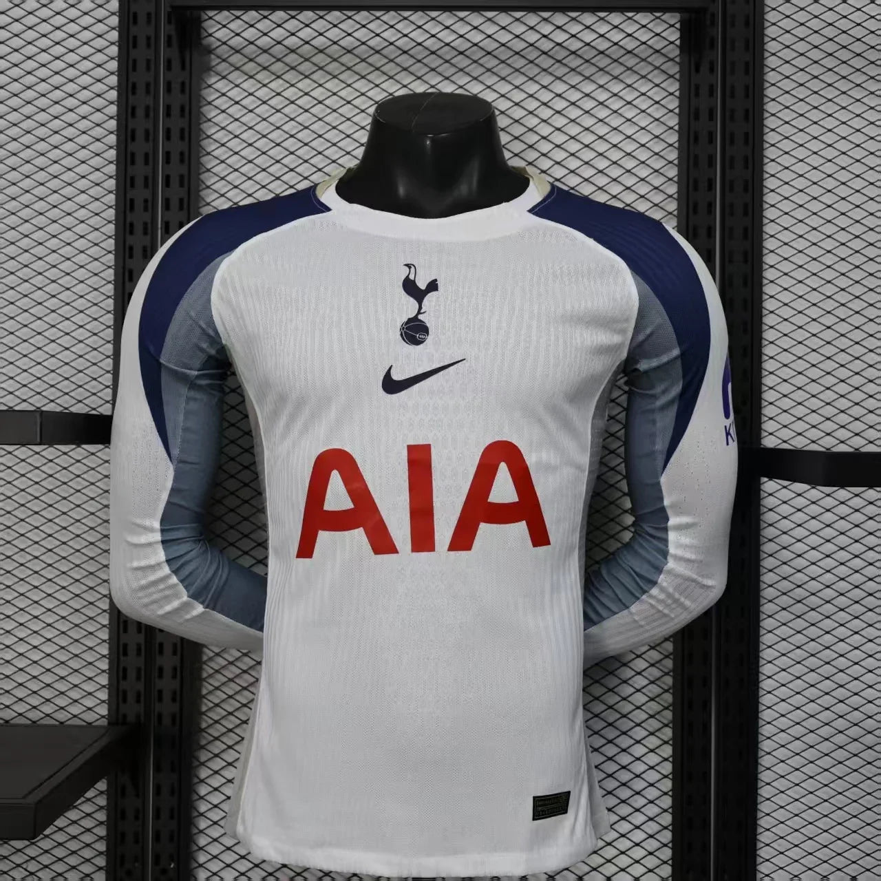 Tottenham long-sleeved jersey 2025-26