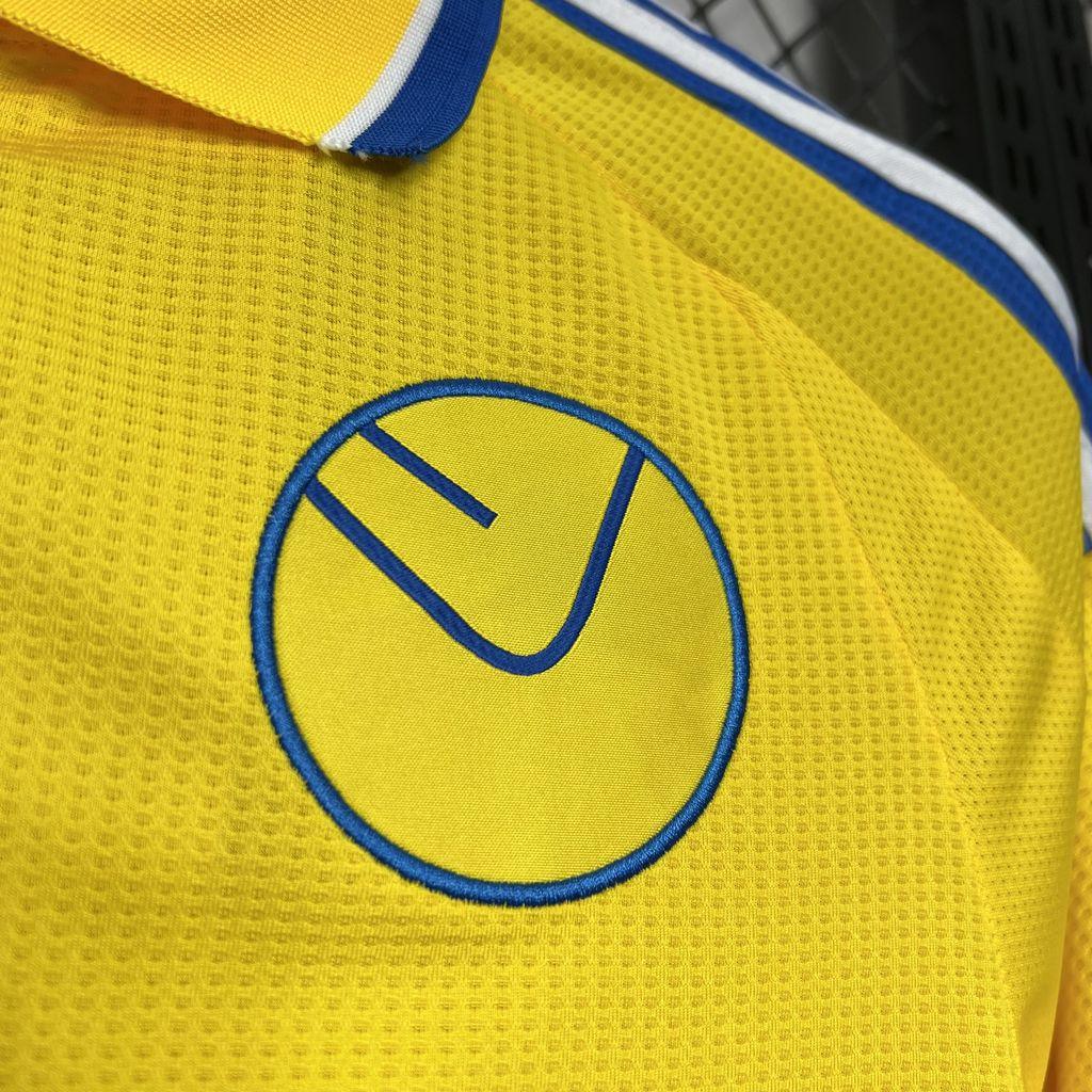 Leeds United Auswärtstrikot 2024-25
