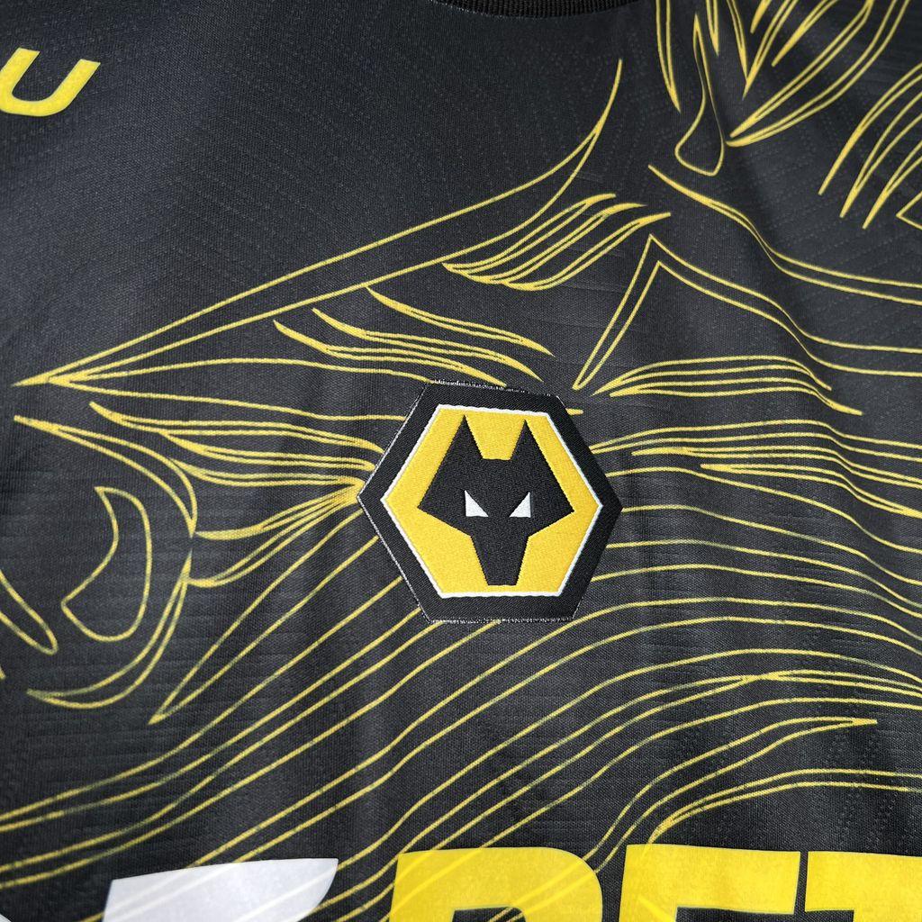 Wolves Auswärtstrikot 2024-25