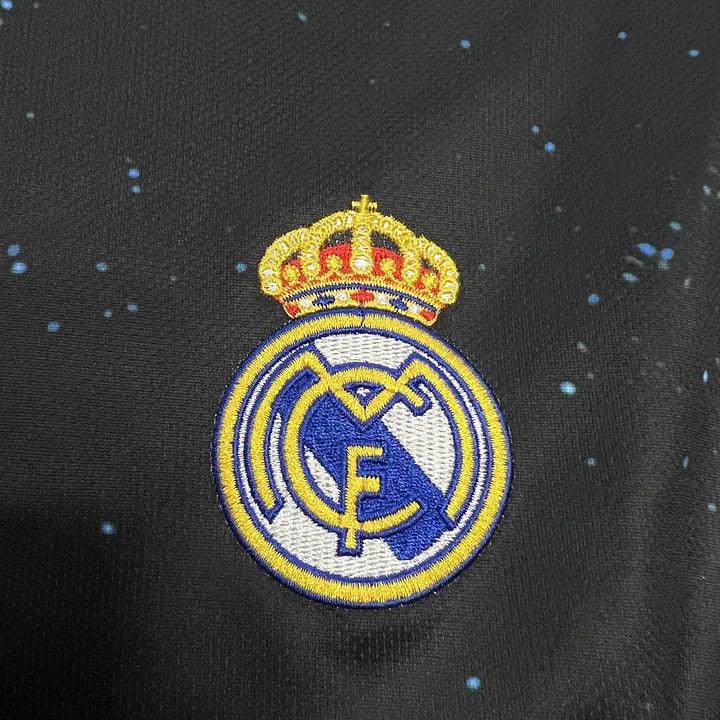 Real Madrid Fußballtrikotkonzept 2024 2025