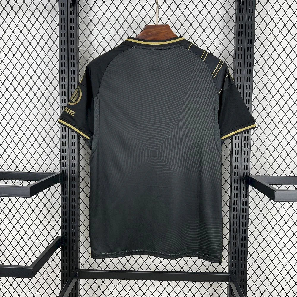 Bayern München Konzepttrikot 2025-26