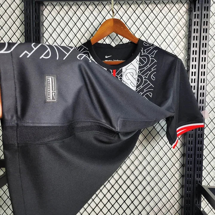 Konzepttrikot England Fußball 2024 2025 Burberry