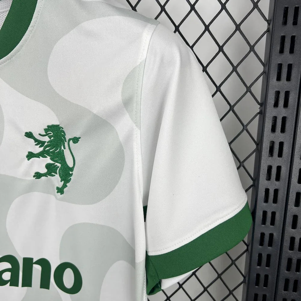 Sporting away kit 2025-26