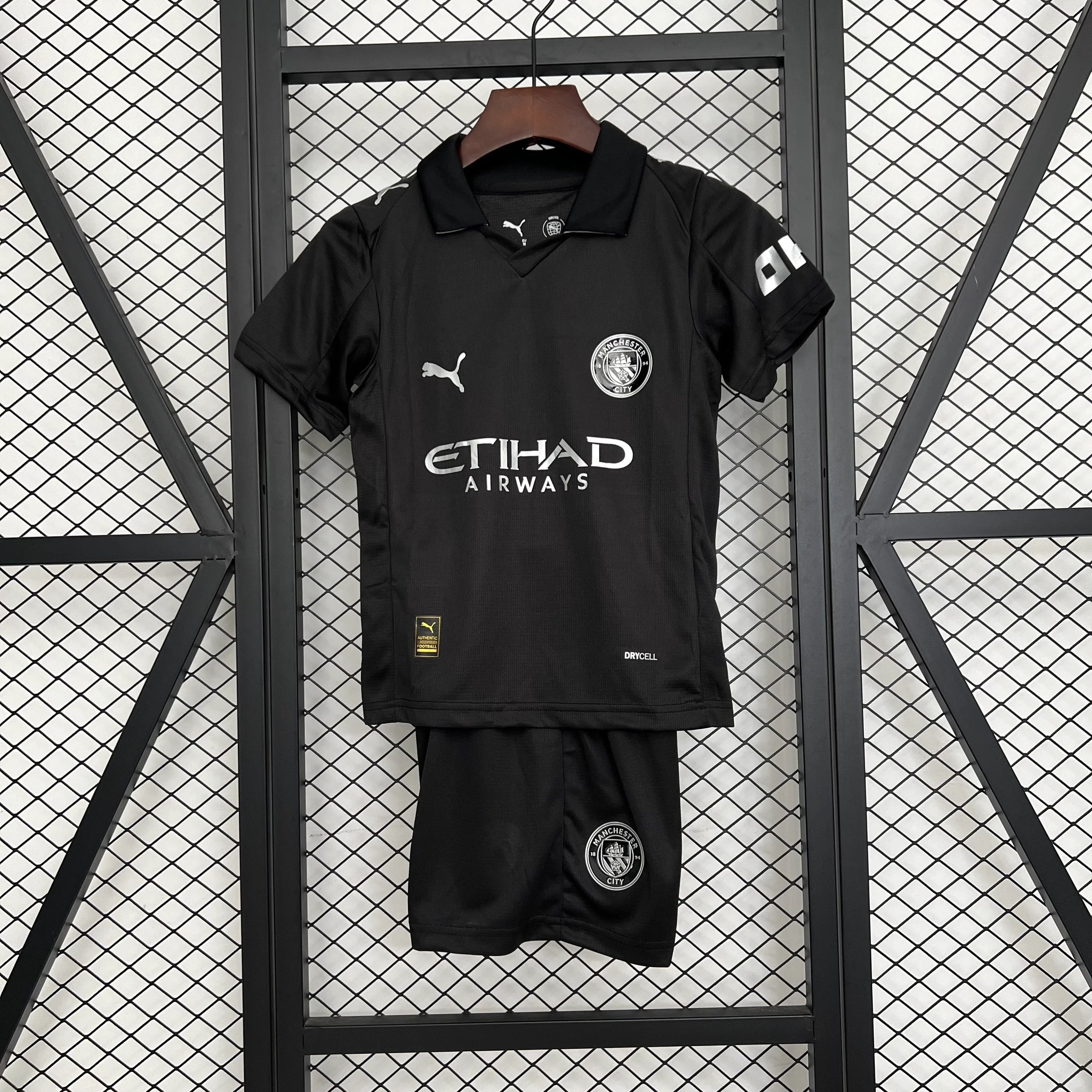Manchester City 2025-26 Kids' Kit