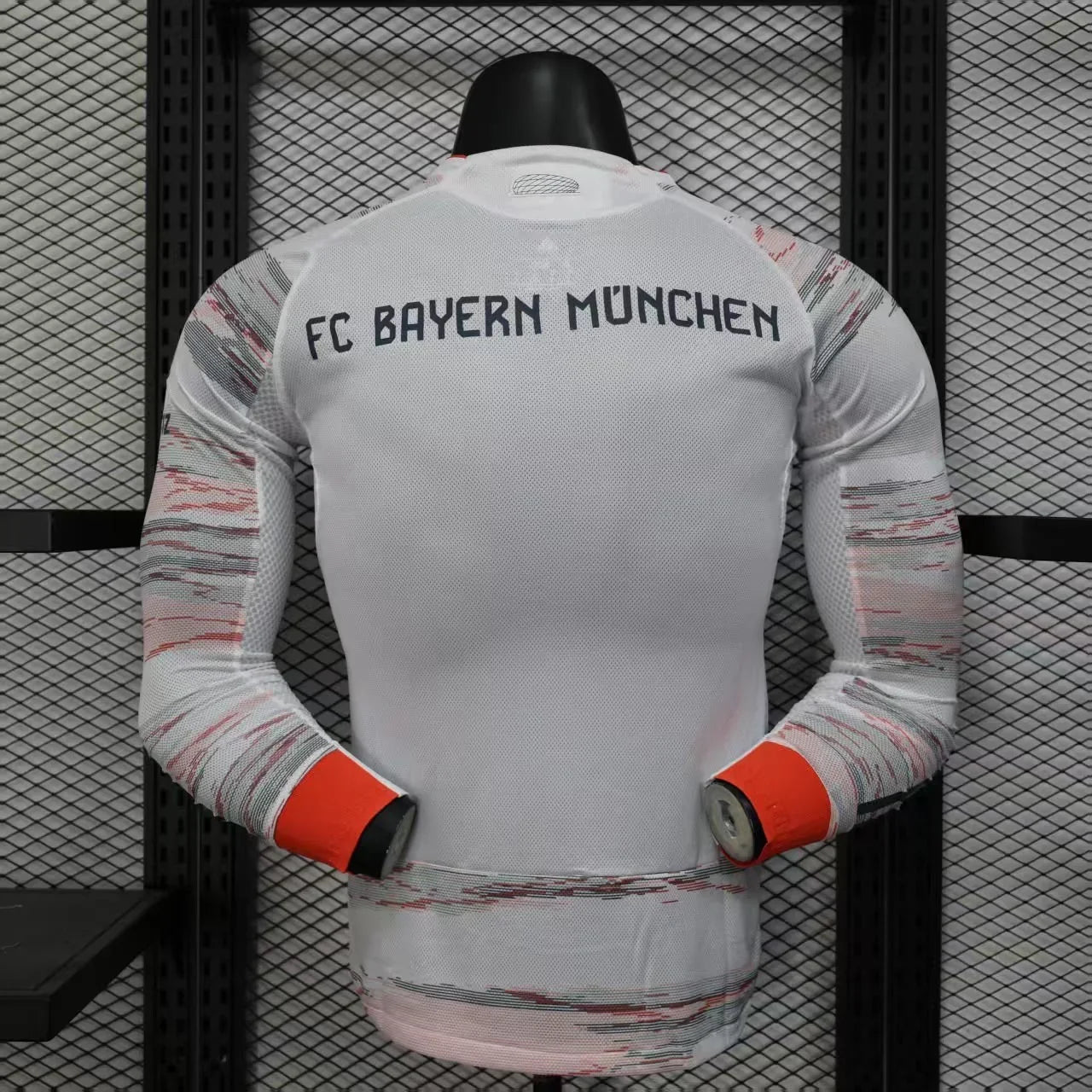 FC Bayern München Auswärtstrikot langärmlig 2025-26