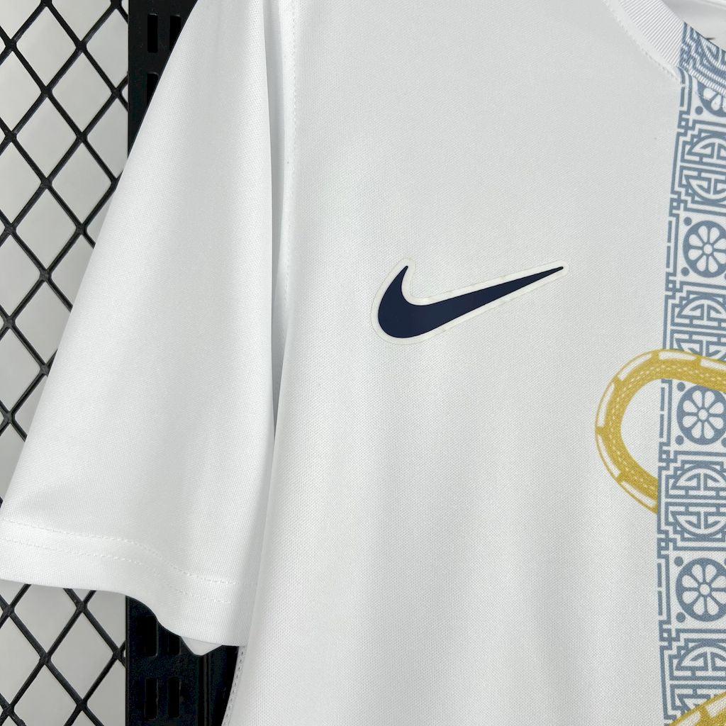 Tottenham Konzept-Trikot 2025-26